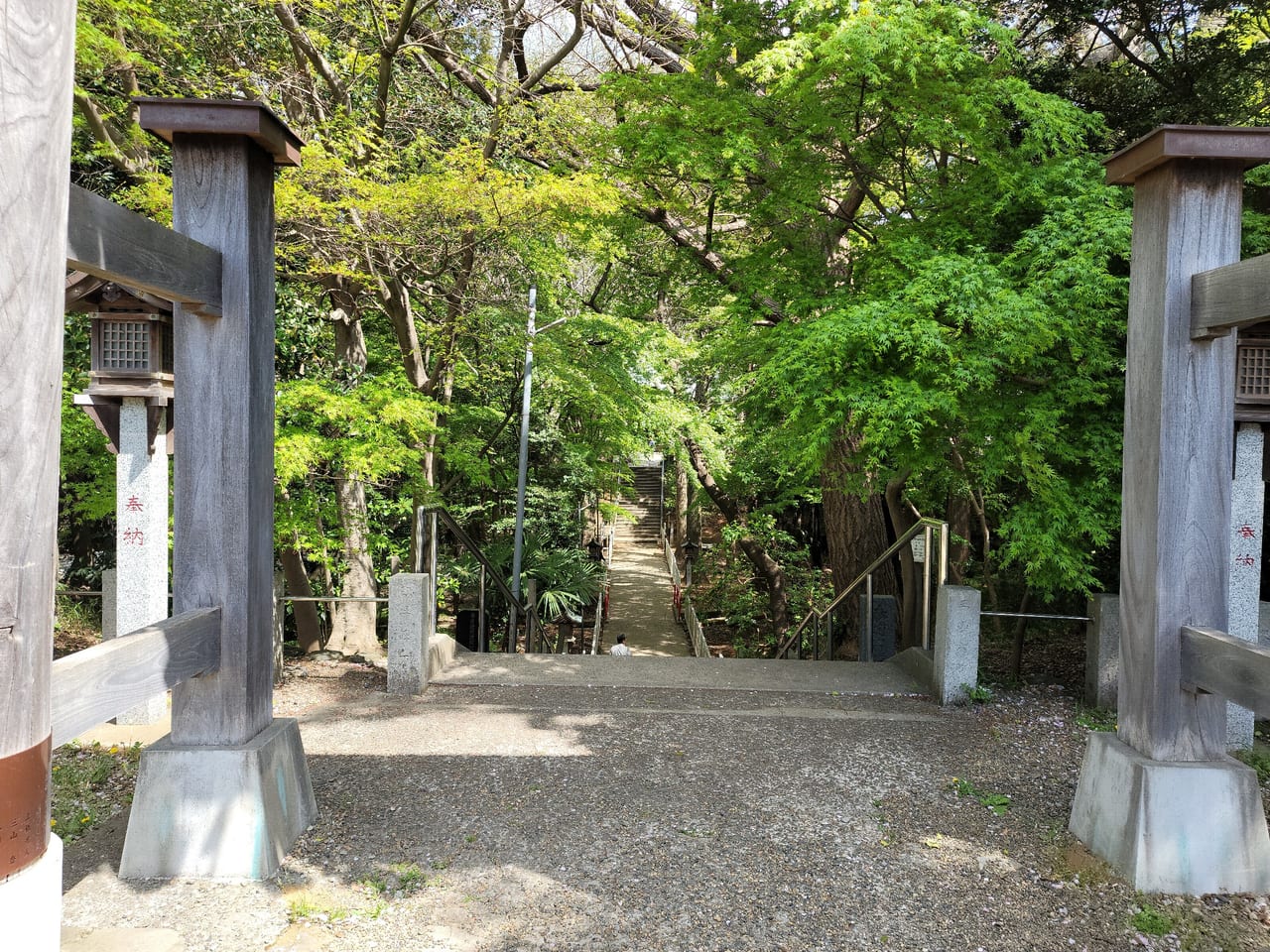 船橋二宮神社境内通路